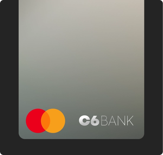 Cartão C6 Platinum – Fundo acinzentado com logotipo C6 Bank.