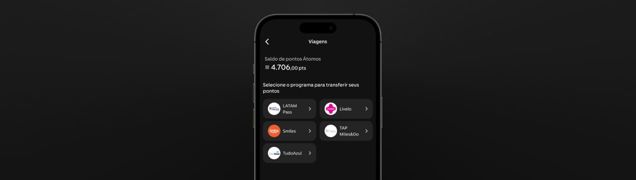 Tela do app do C6 Bank exibe saldo de pontos Átomos e opções de transferência para programas de milhas.
