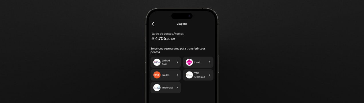 Tela do app do C6 Bank exibe saldo de pontos Átomos e opções de transferência para programas de milhas.