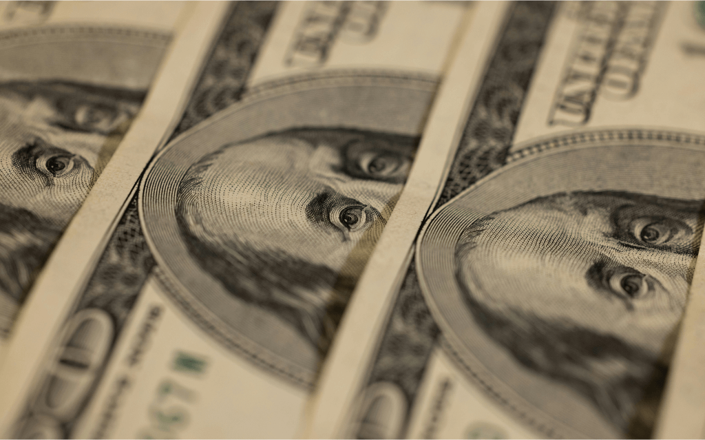nota-de-100-dolares-com-o-rosto-de-benjamin-franklin