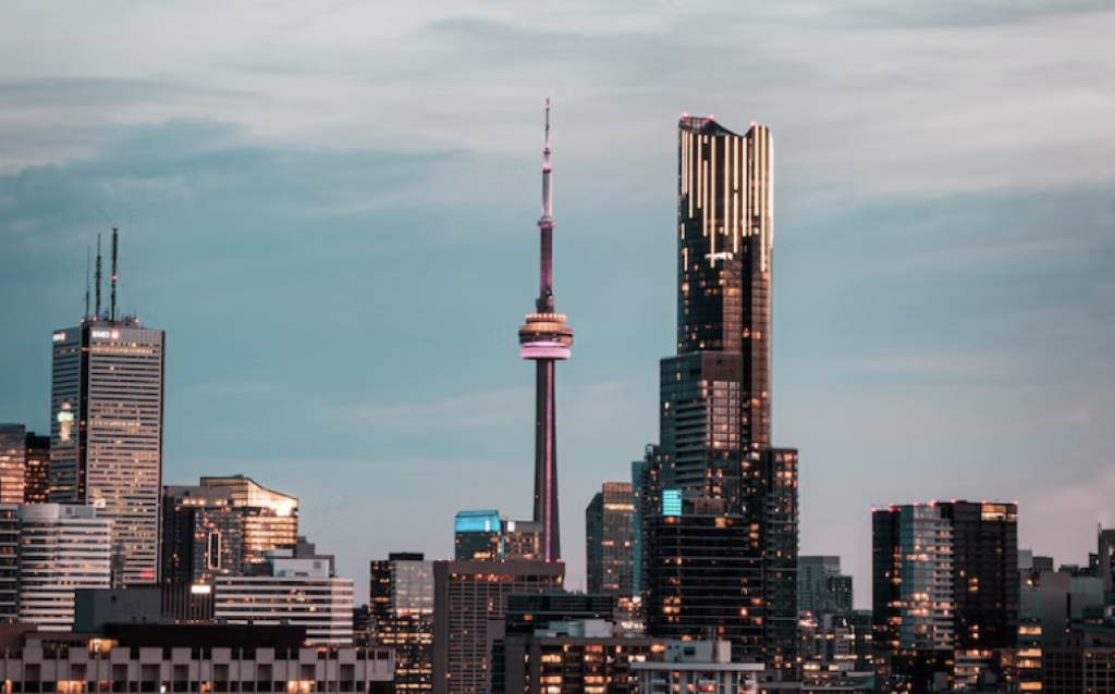 Vista da Torre CN, localizada em Toronto, Canadá