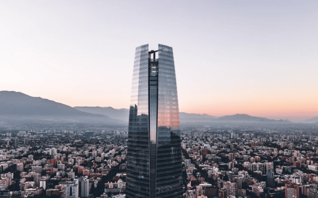Sky Costanera, prédio localizado no Chile