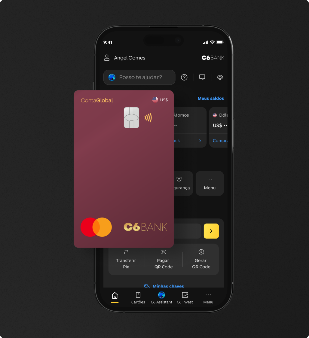 Celular com app do C6 Bank exibe um Cartão C6 Conta Global bordô à frente.